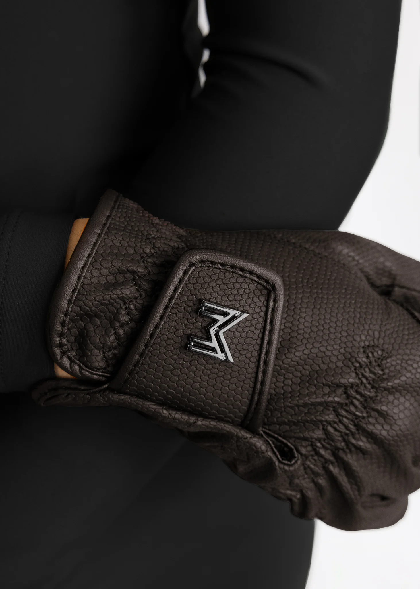 Emblem Riding Gloves (Chocolate) - Image 5