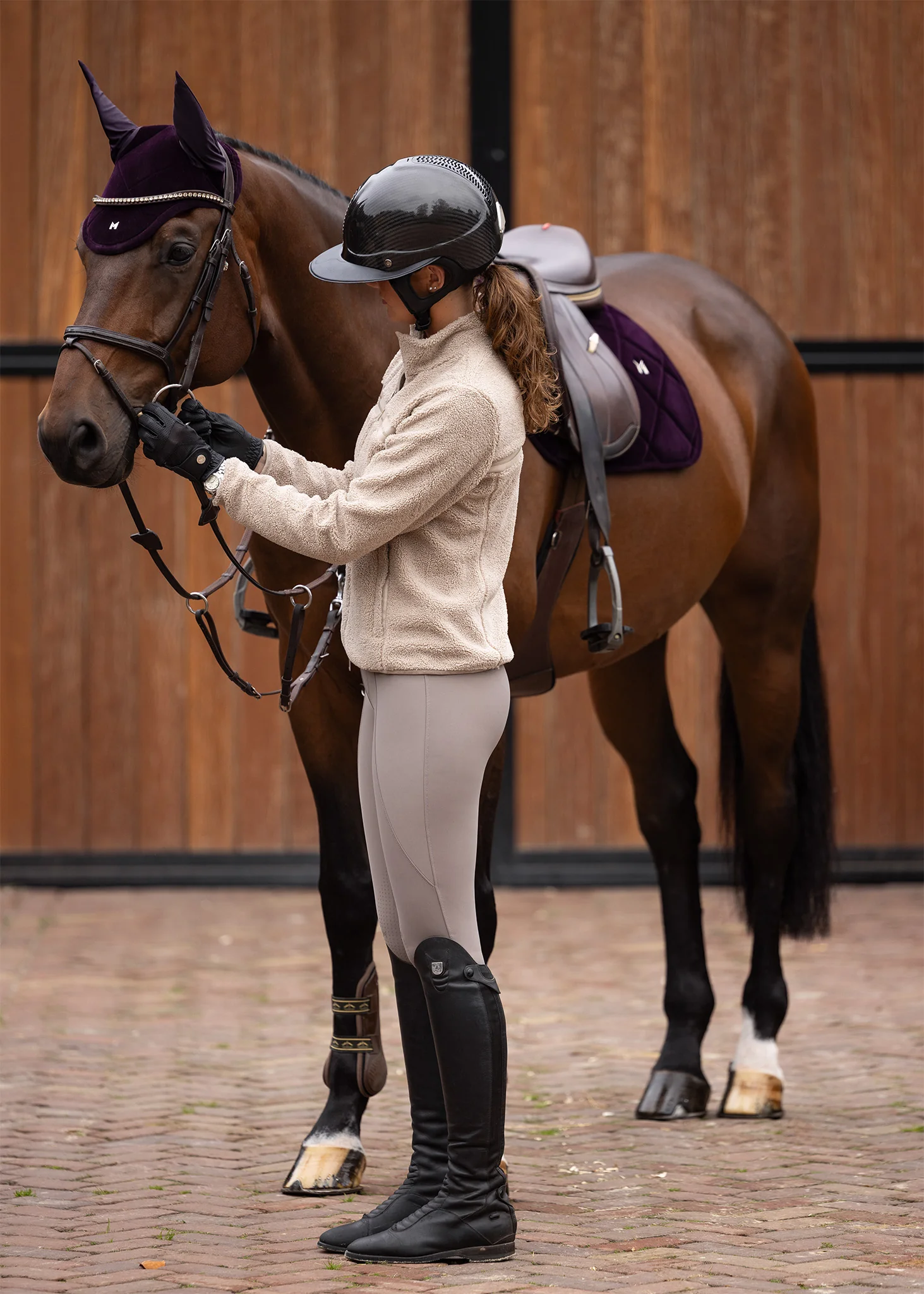 Velvet Jumping Saddle Pad (Amethyst) - Image 3