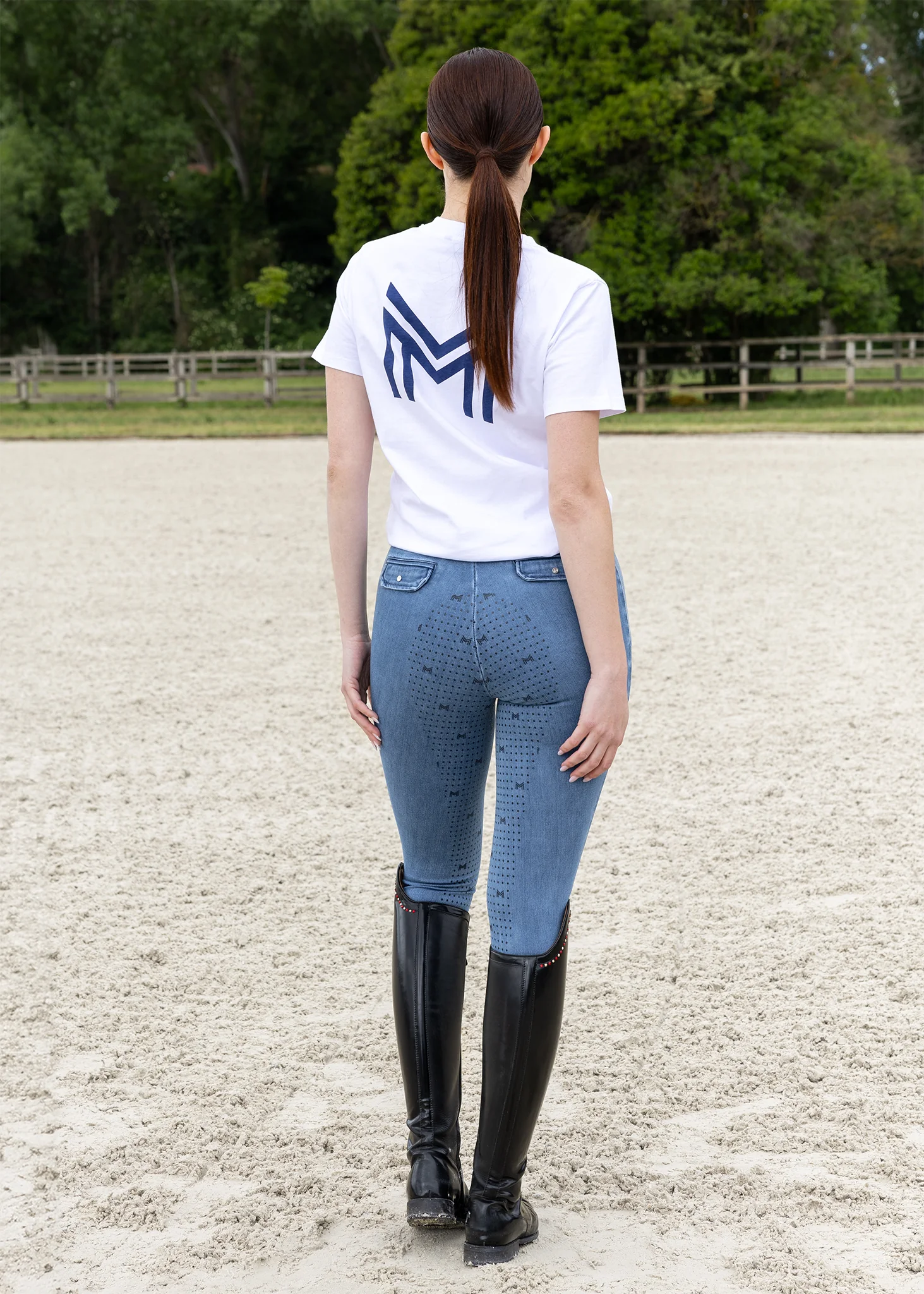 Women Symbol T-Shirt (White/Navy) - Image 6